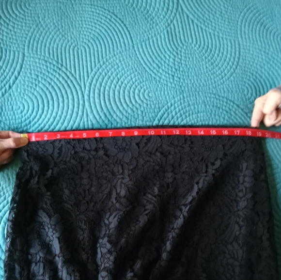 Banana Republic Floral Lace Skirt - Dark Blue & Black Sz 12 - Picture 7 of 7